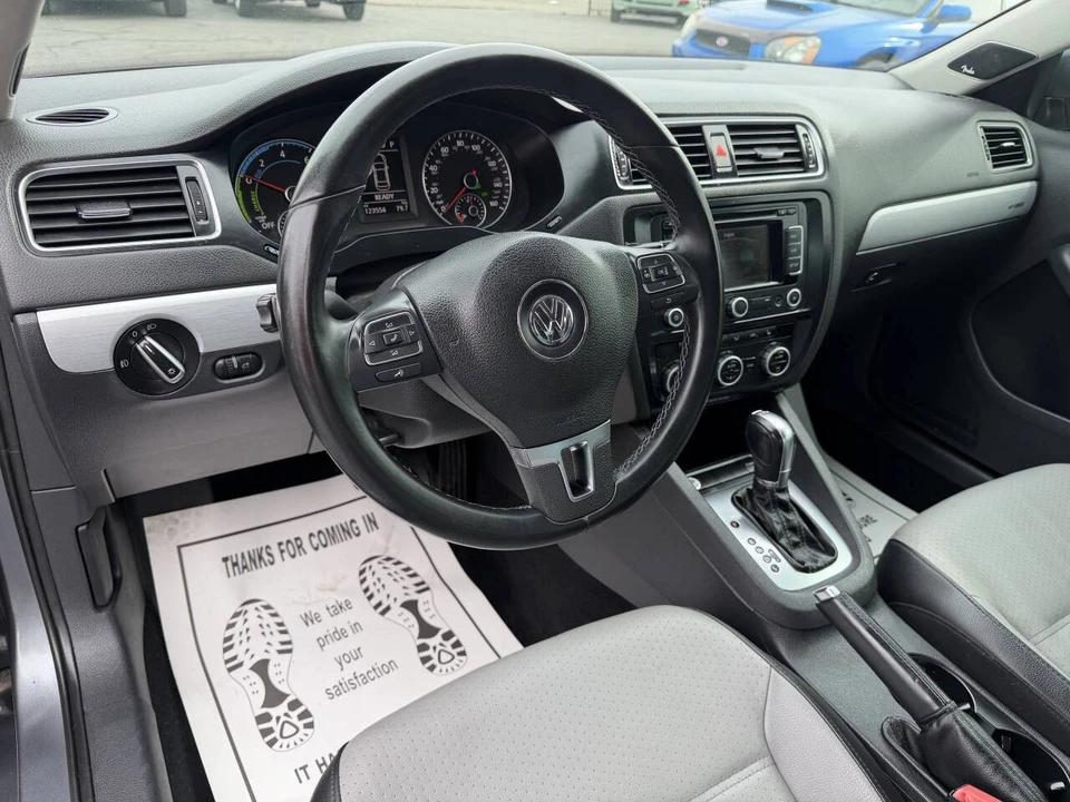 2013 Volkswagen A6 Jetta - Image 8 of 17