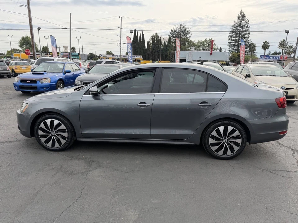 2013 Volkswagen A6 Jetta - Image 3 of 17