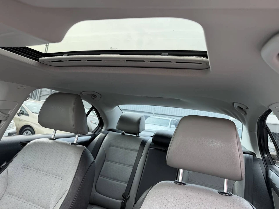 2013 Volkswagen A6 Jetta - Image 11 of 17