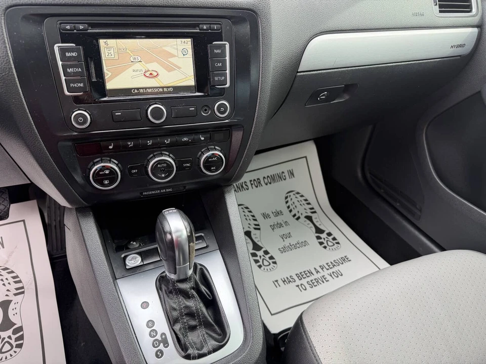 2013 Volkswagen A6 Jetta - Image 12 of 17