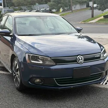 2013 Volkswagen Jetta Hybrid SEL Premium Sedan 4D