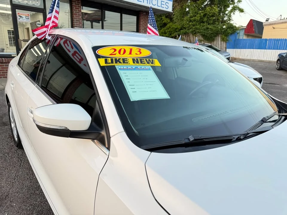 2013 Volkswagen A6 Jetta - Image 7 of 20