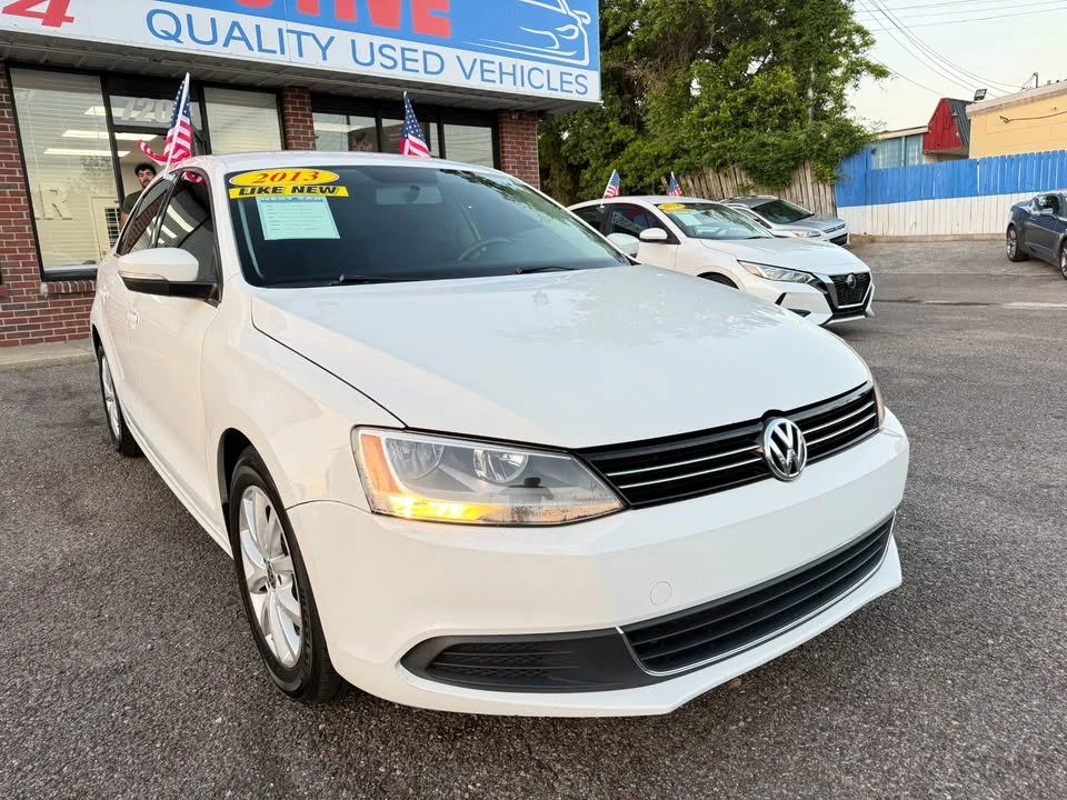 2013 Volkswagen A6 Jetta - Image 2 of 20