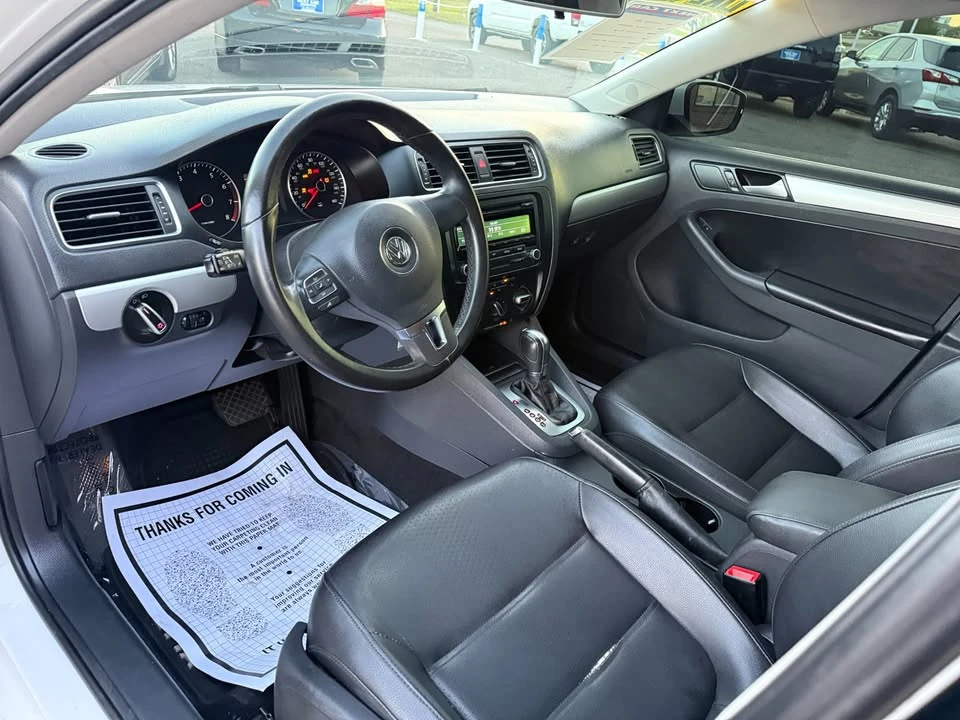 2013 Volkswagen A6 Jetta - Image 8 of 20