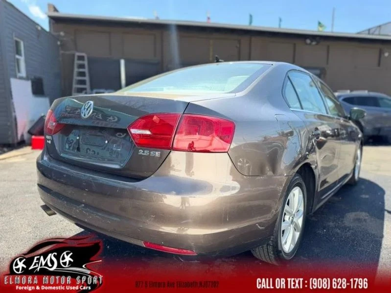 2013 Volkswagen A6 Jetta - Image 6 of 12