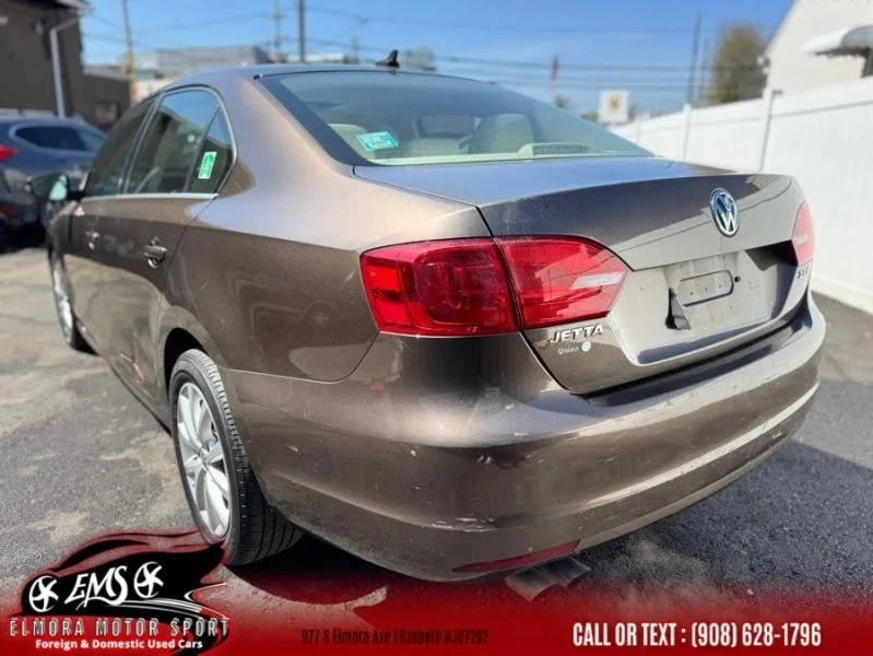 2013 Volkswagen A6 Jetta - Image 8 of 12