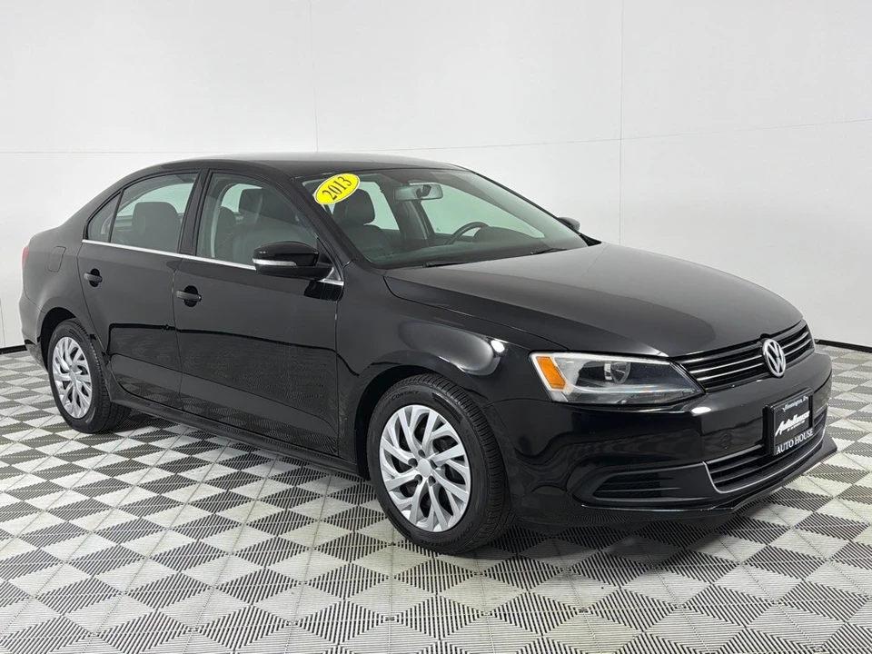 2013 Volkswagen A6 Jetta - Image 3 of 12