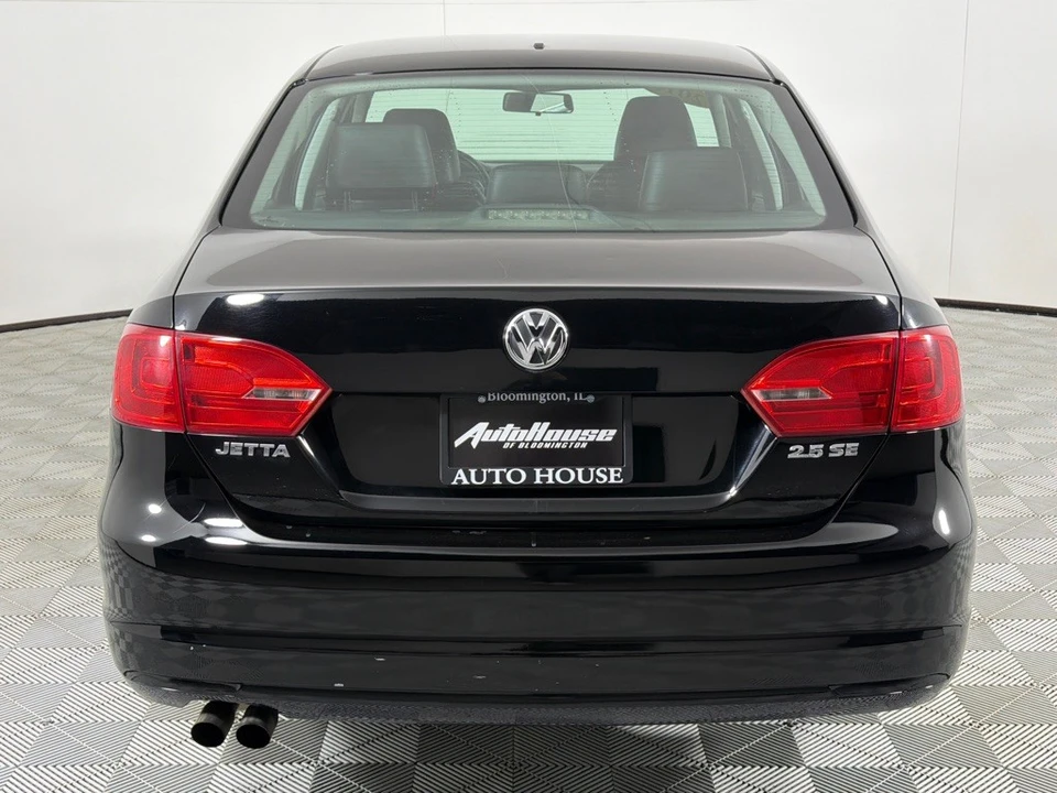 2013 Volkswagen A6 Jetta - Image 6 of 12