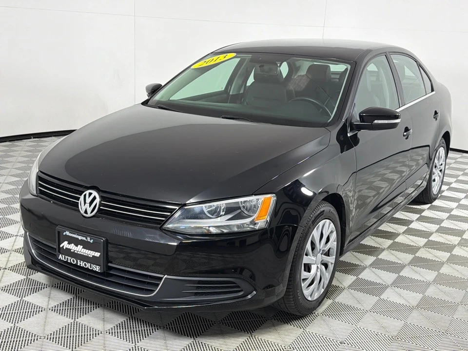 2013 Volkswagen A6 Jetta - Image 10 of 12