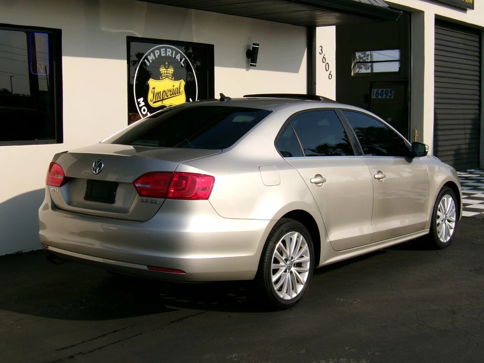 2013 Volkswagen A6 Jetta - Image 5 of 20