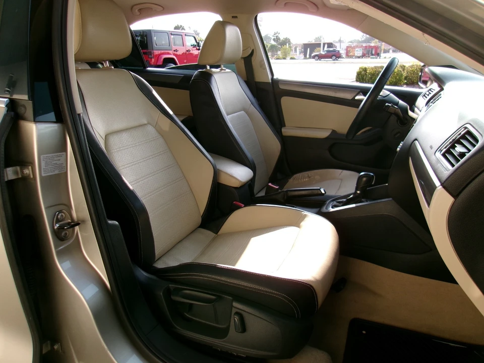 2013 Volkswagen A6 Jetta - Image 14 of 20
