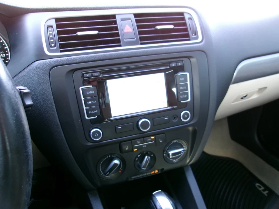 2013 Volkswagen A6 Jetta - Image 18 of 20