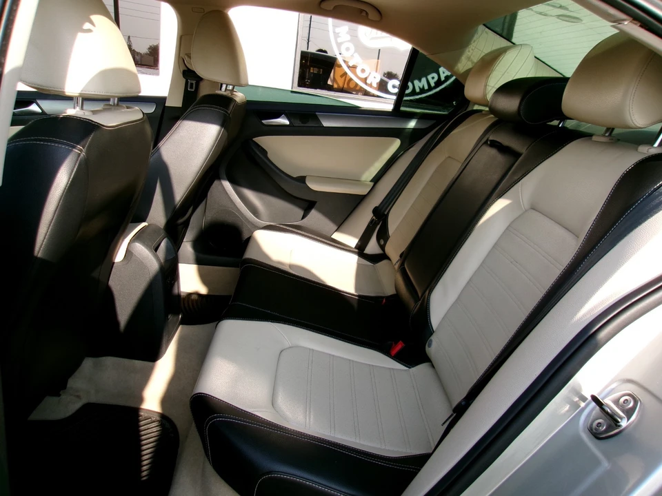 2013 Volkswagen A6 Jetta - Image 12 of 20