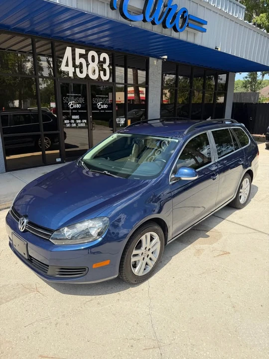 2013 Volkswagen A6 Jetta - Image 2 of 15