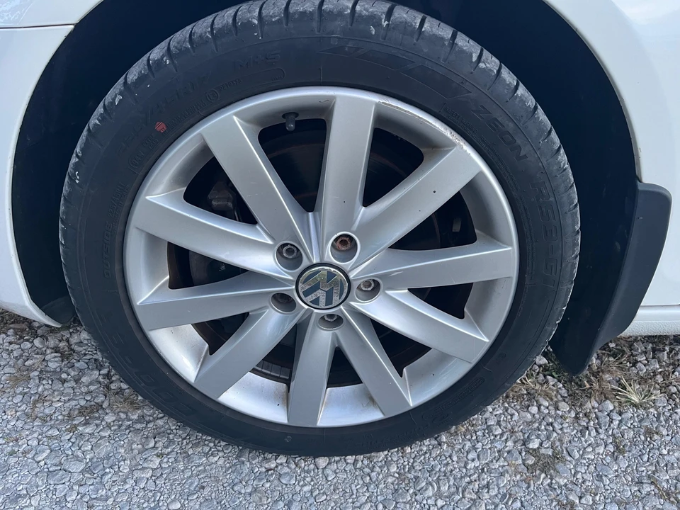 2013 Volkswagen A6 Jetta - Image 26 of 31
