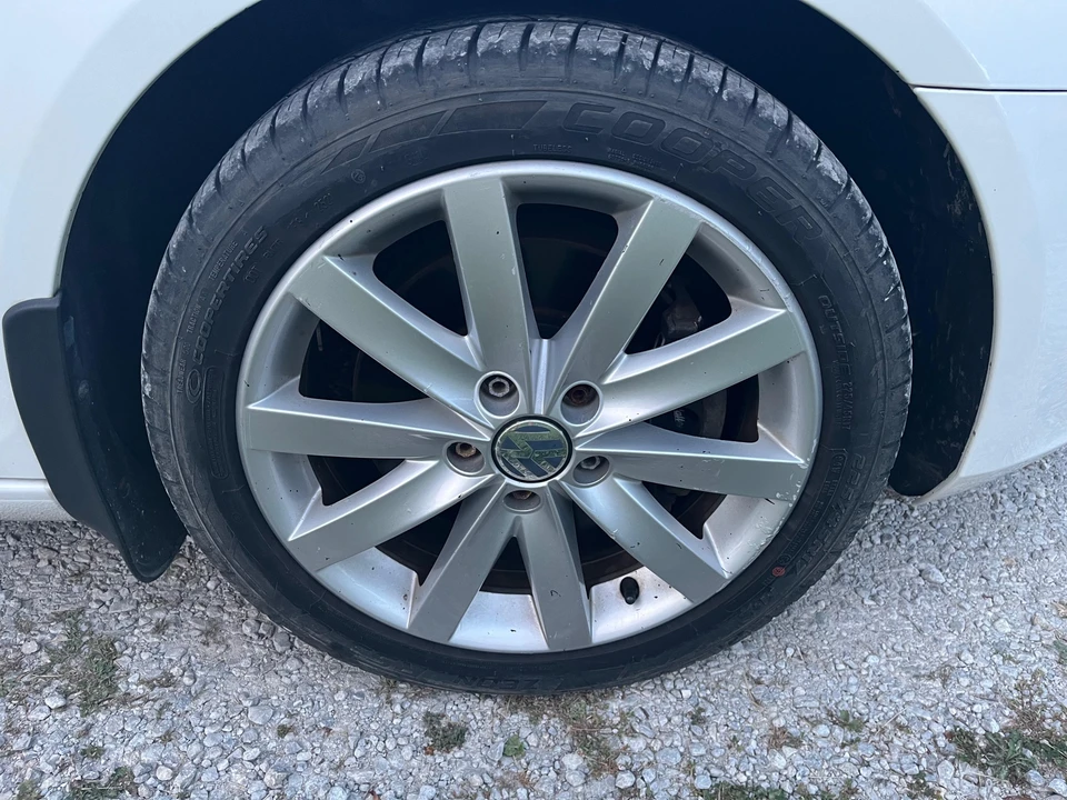2013 Volkswagen A6 Jetta - Image 29 of 31