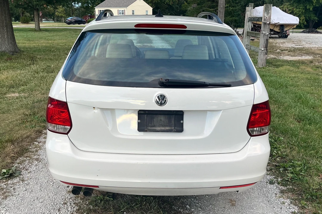 2013 Volkswagen A6 Jetta - Image 5 of 31