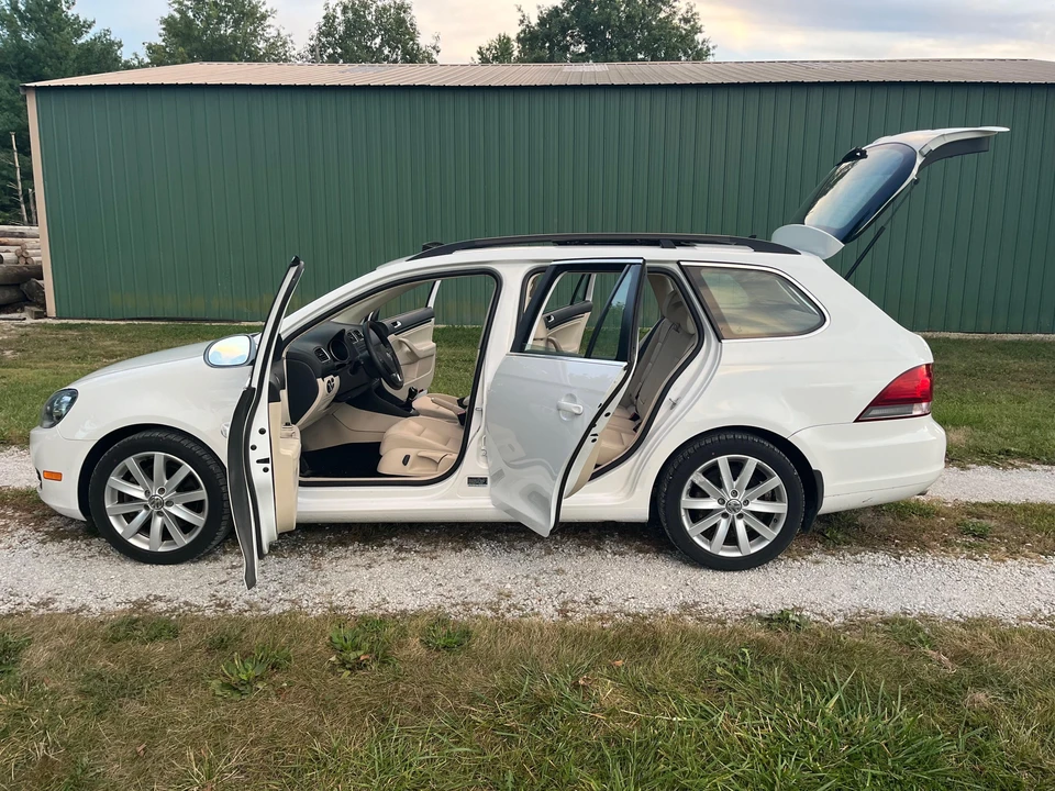 2013 Volkswagen A6 Jetta - Image 14 of 31