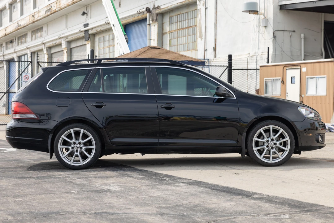 2013 Volkswagen A6 Jetta - Image 3 of 31