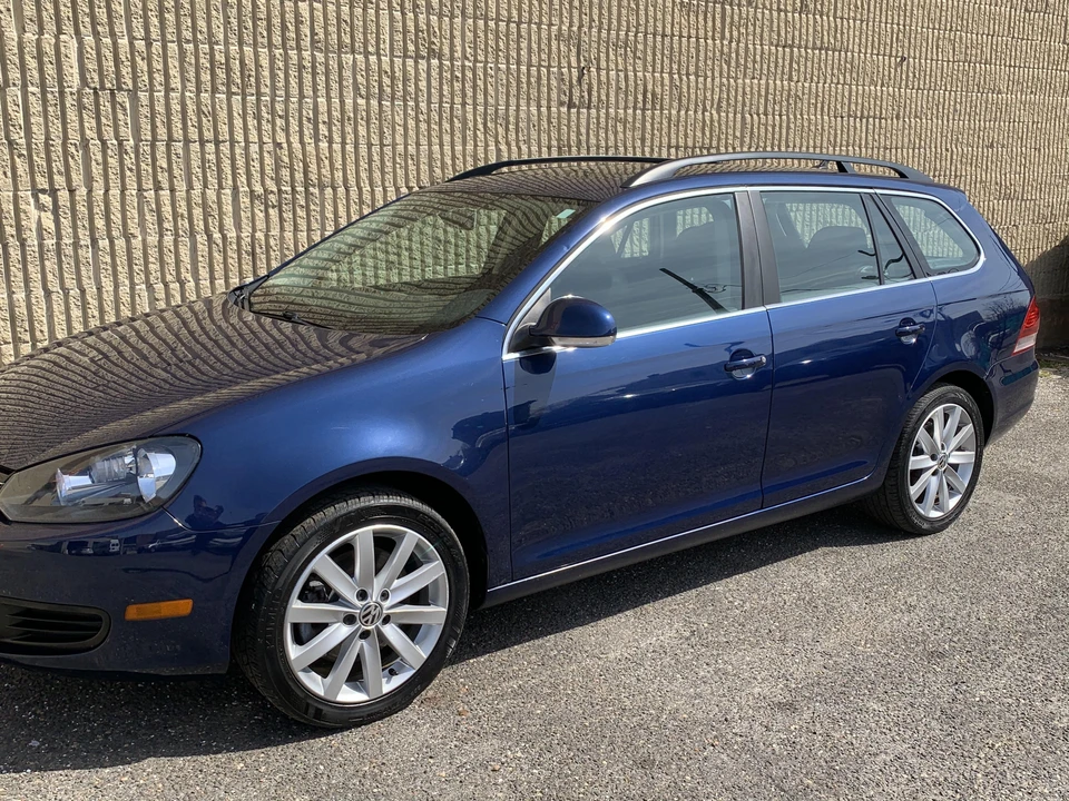 2013 Volkswagen A4 Jetta - Image 10 of 31