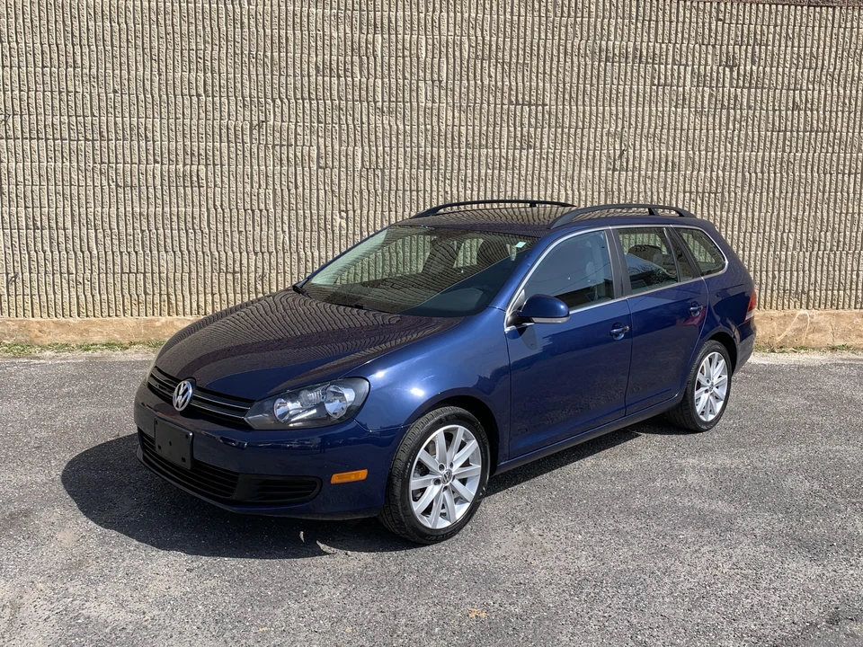 2013 Volkswagen A4 Jetta - Image 9 of 31