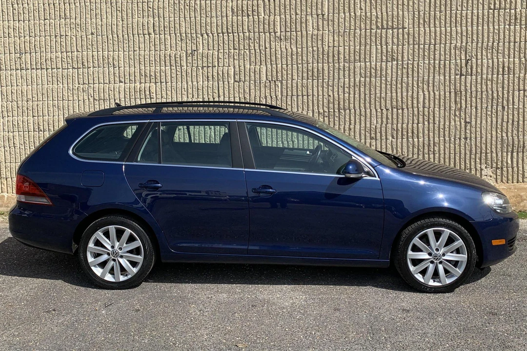 2013 Volkswagen A4 Jetta - Image 4 of 31