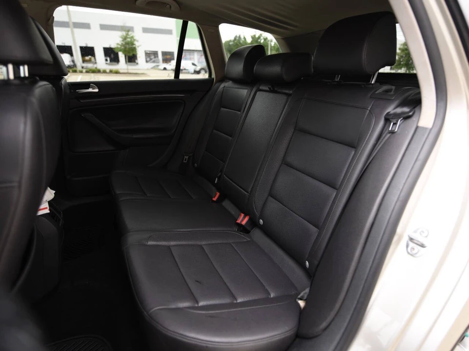 2013 Volkswagen A6 Jetta - Image 13 of 17