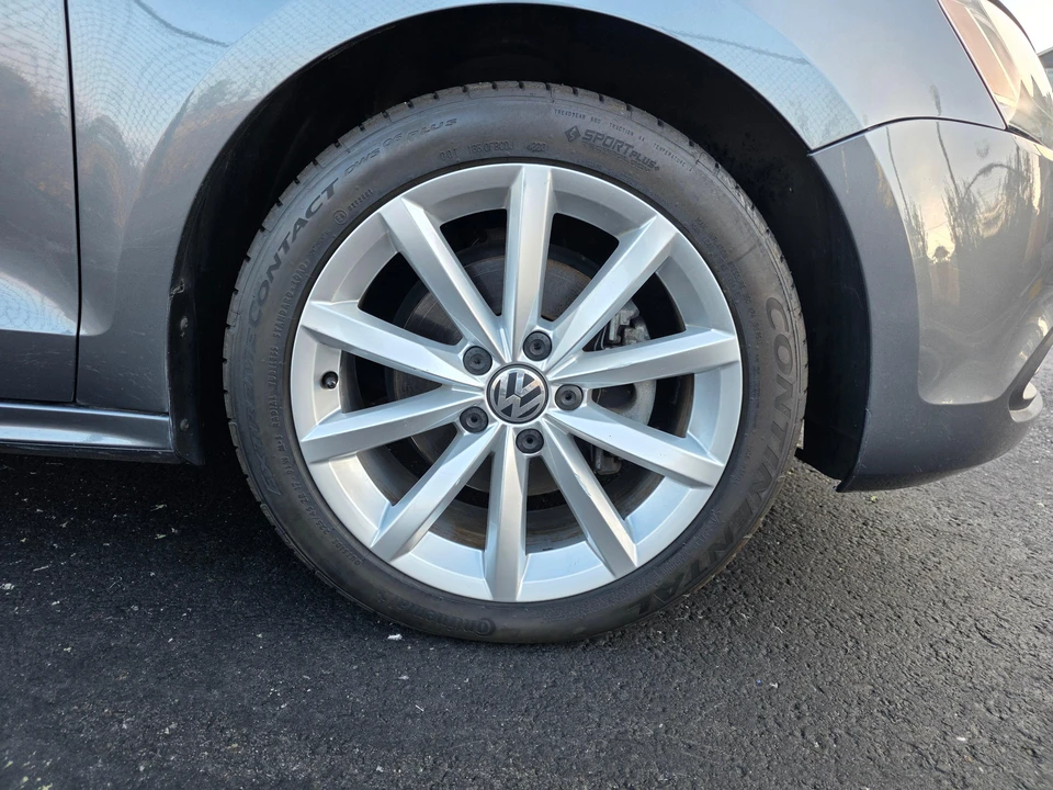2013 Volkswagen A6 Jetta - Image 29 of 31