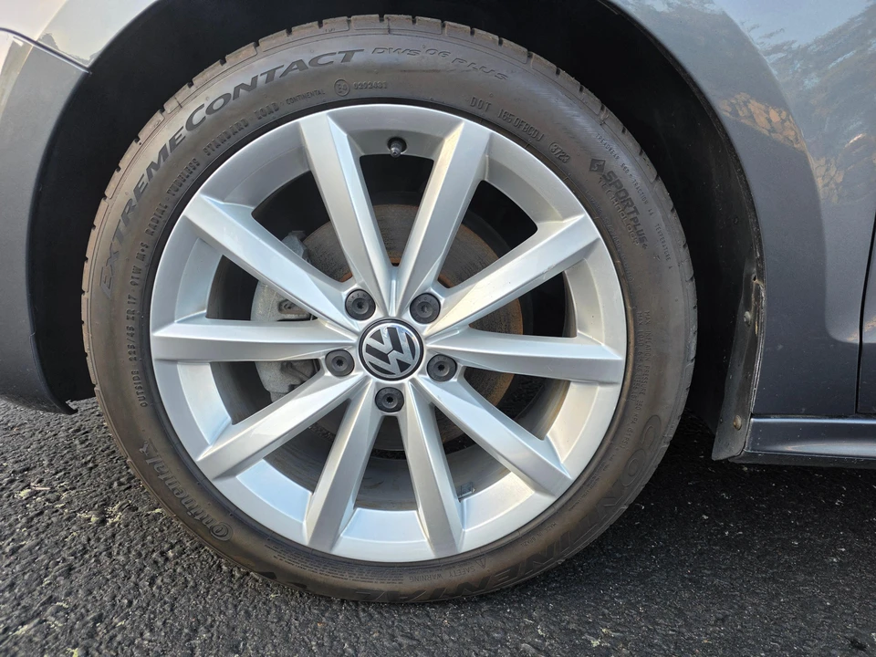 2013 Volkswagen A6 Jetta - Image 26 of 31