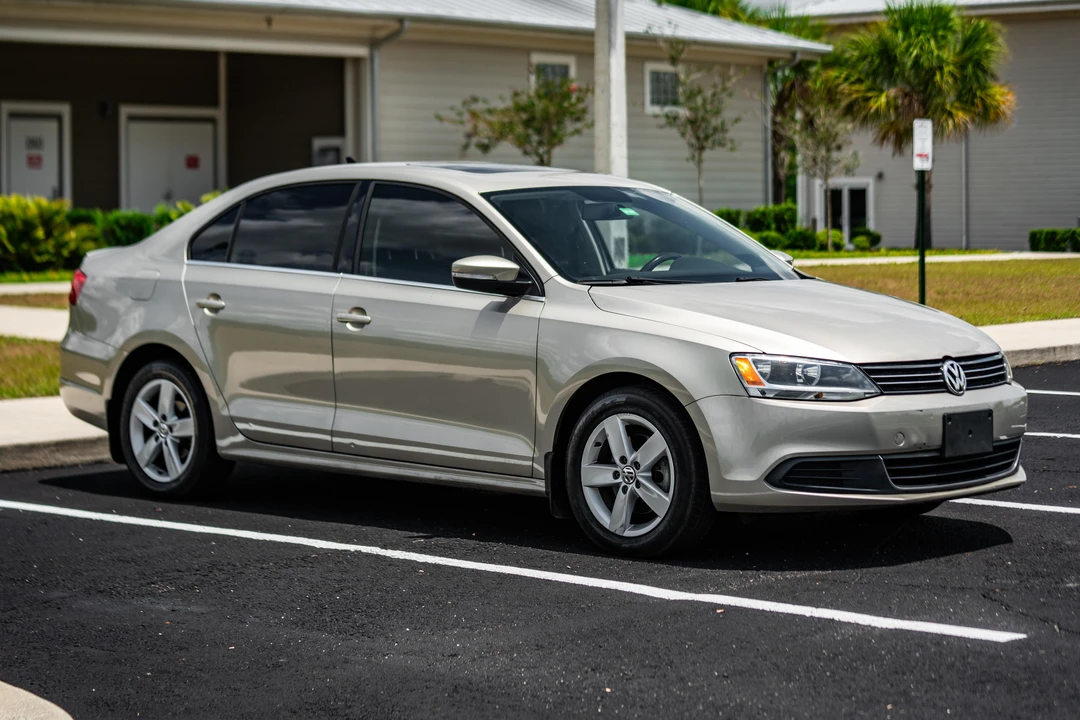 2013 Volkswagen A6 Jetta - Image 31 of 31