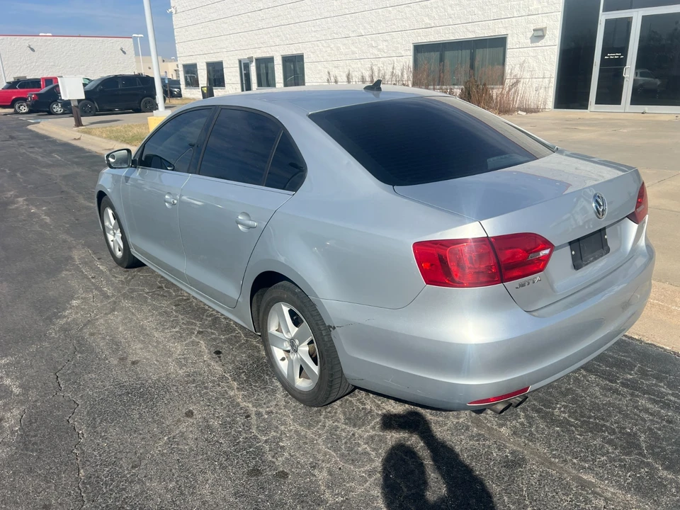 2013 Volkswagen A6 Jetta - Image 7 of 21