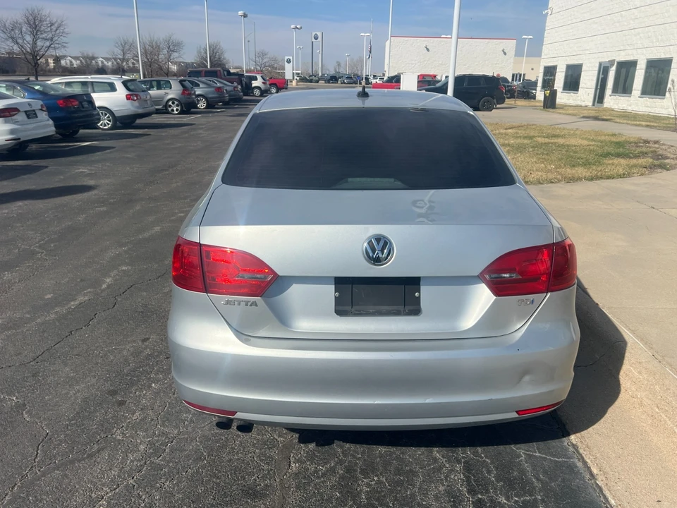 2013 Volkswagen A6 Jetta - Image 6 of 21
