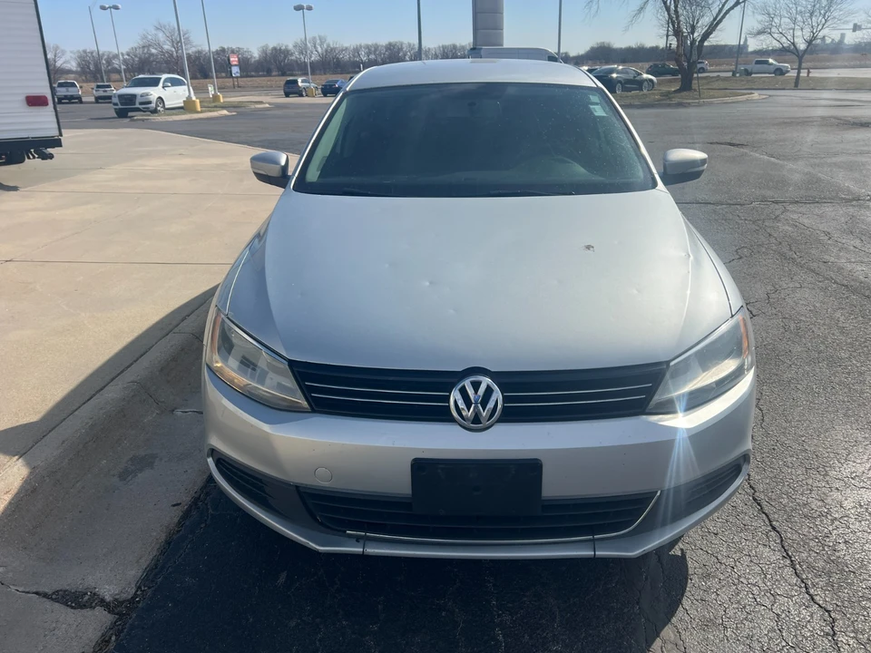 2013 Volkswagen A6 Jetta - Image 2 of 21