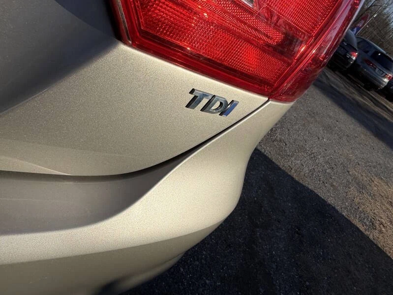 2013 Volkswagen A6 Jetta - Image 17 of 21