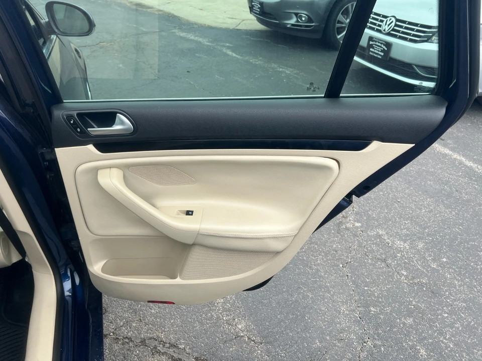 2013 Volkswagen A6 Jetta - Image 14 of 20