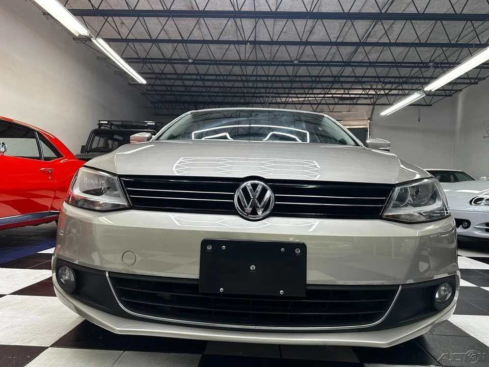 2013 Volkswagen A6 Jetta - Image 5 of 21