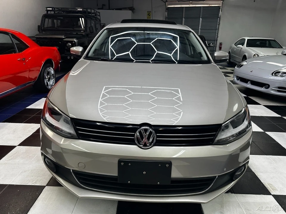 2013 Volkswagen A6 Jetta - Image 4 of 21