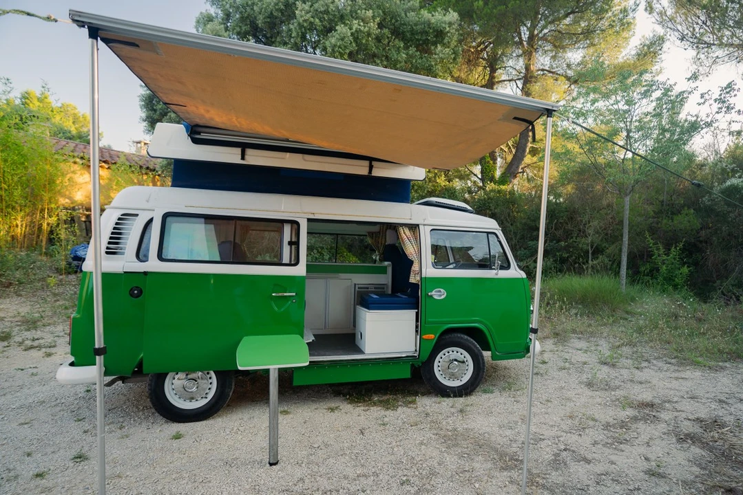 2013 Volkswagen Bay-Window Bus - Image 9 of 30