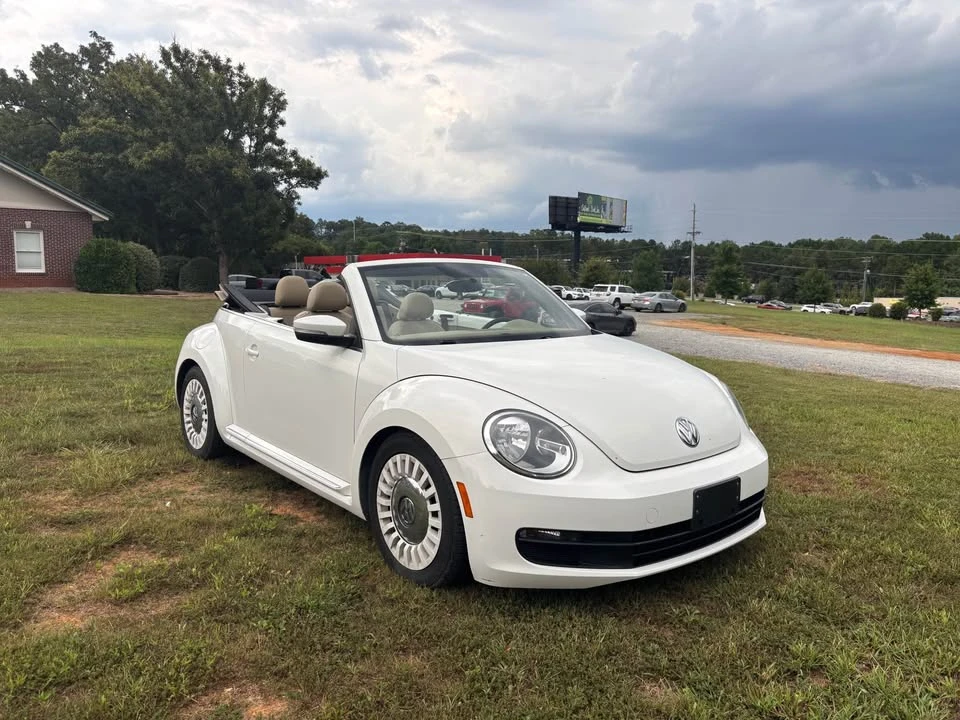 2013 Volkswagen A5 Beetle - Image 3 of 19