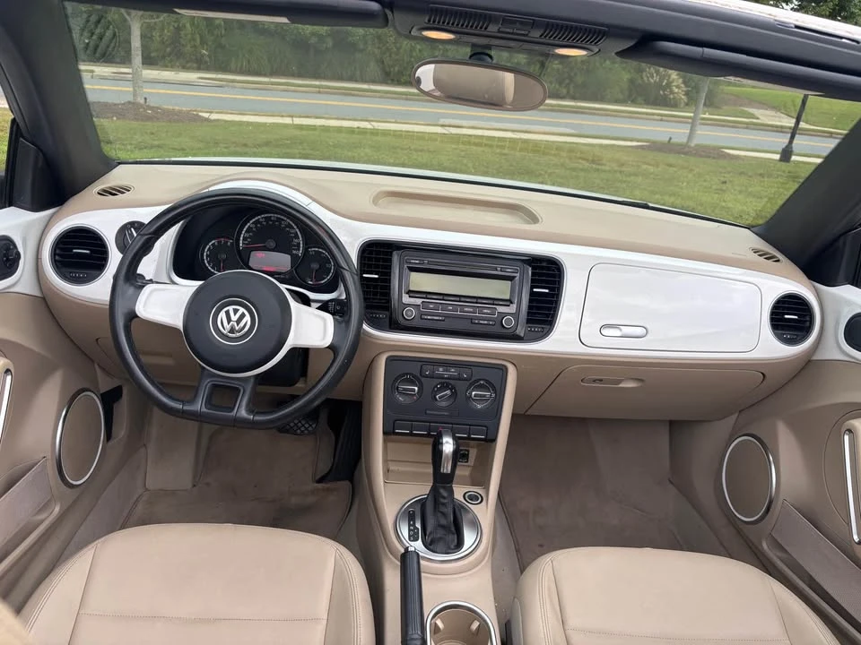 2013 Volkswagen A5 Beetle - Image 12 of 19