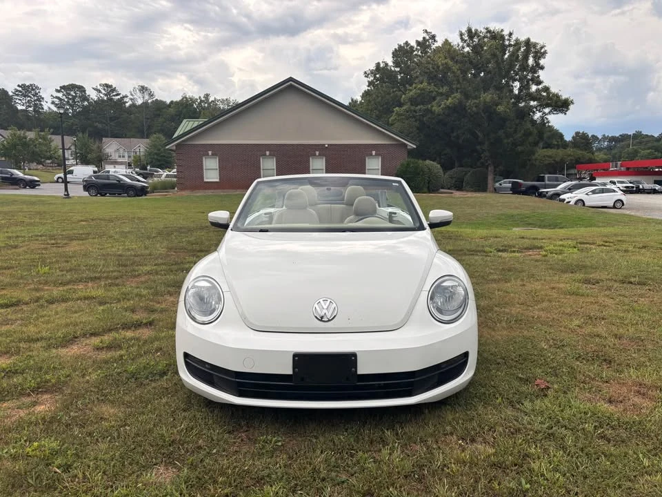 2013 Volkswagen A5 Beetle - Image 2 of 19