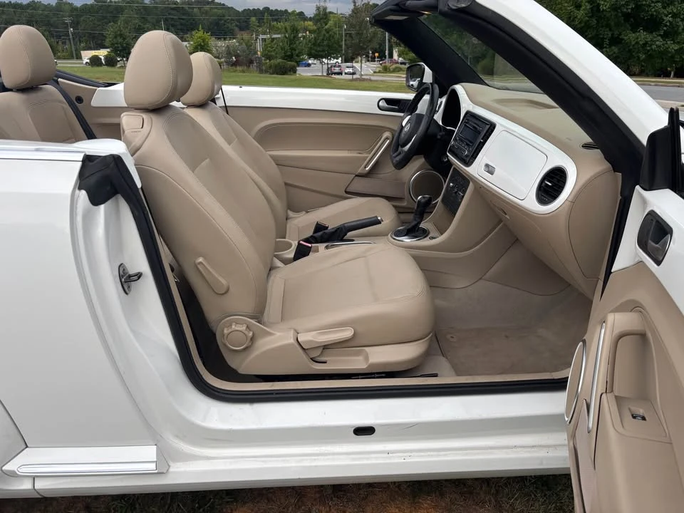 2013 Volkswagen A5 Beetle - Image 14 of 19