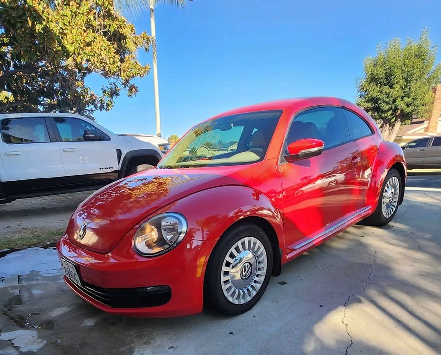 2013 Volkswagen A5 Beetle - Image 3 of 17