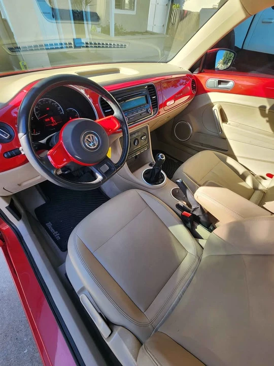 2013 Volkswagen A5 Beetle - Image 11 of 16