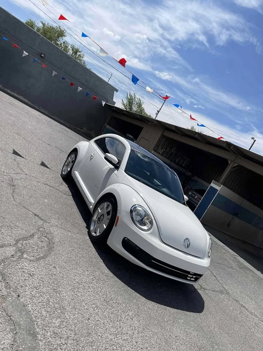 2013 Volkswagen A5 Beetle - Image 4 of 10