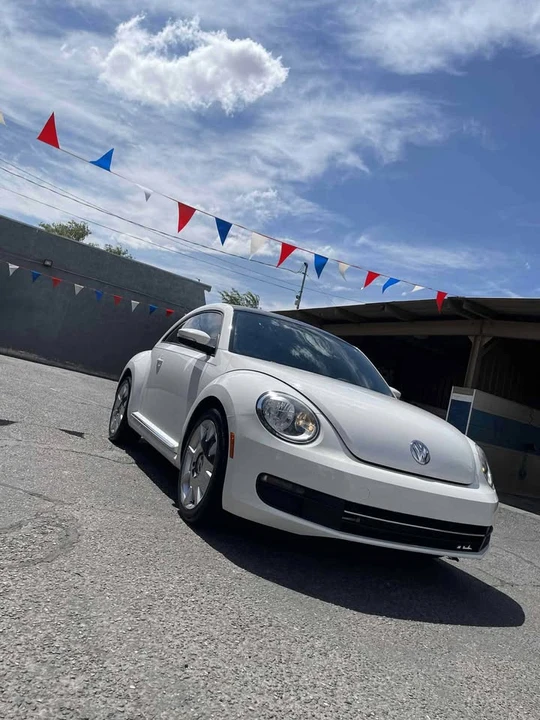 2013 Volkswagen A5 Beetle - Image 6 of 10