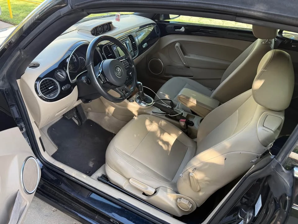2013 Volkswagen A5 Beetle - Image 6 of 10