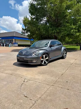 2013 Volkswagen New Beetle SE Convertible 2D
