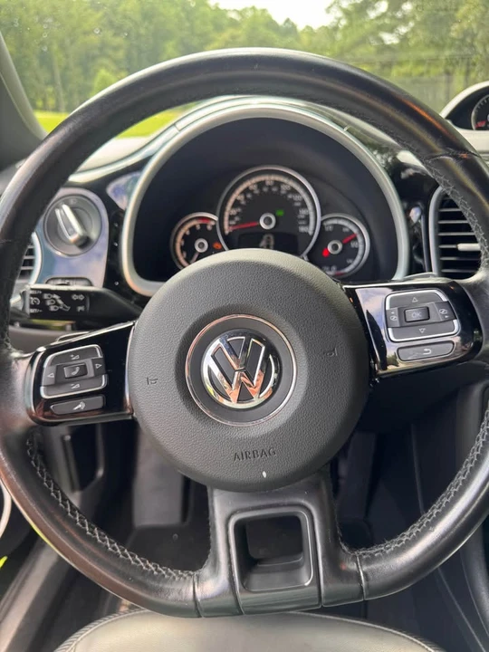 2013 Volkswagen A5 Beetle - Image 9 of 14