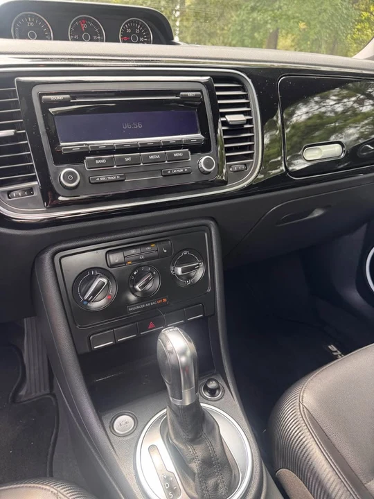 2013 Volkswagen A5 Beetle - Image 10 of 14